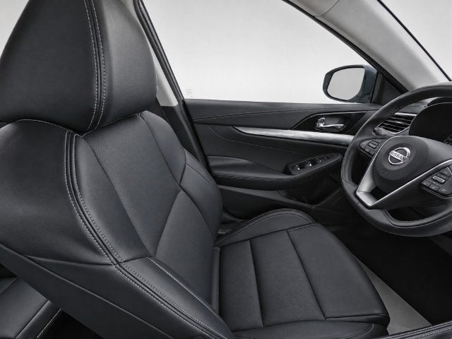2022 Nissan Maxima SV