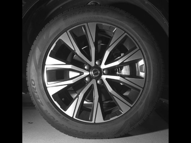 2025 Volvo XC60 Plus