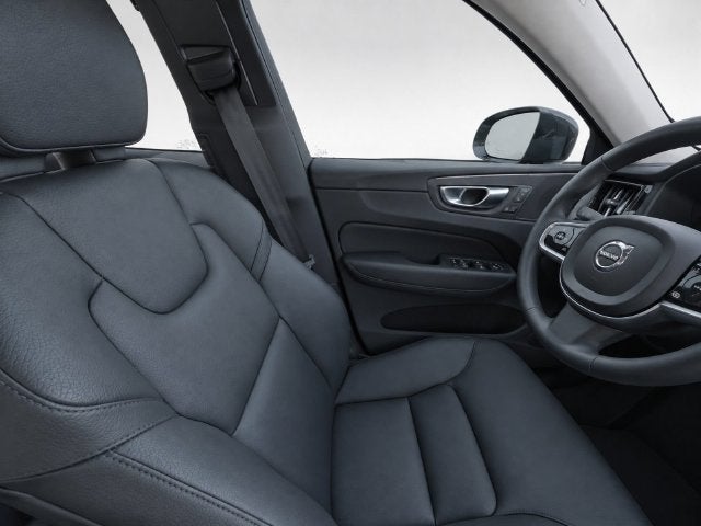 2025 Volvo XC60 Plus