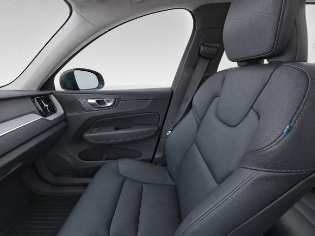 2025 Volvo XC60 Plus